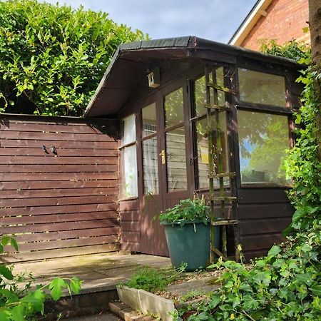 Villa Beautiful House And Elevated Garden In Bridgnorth Exterior foto